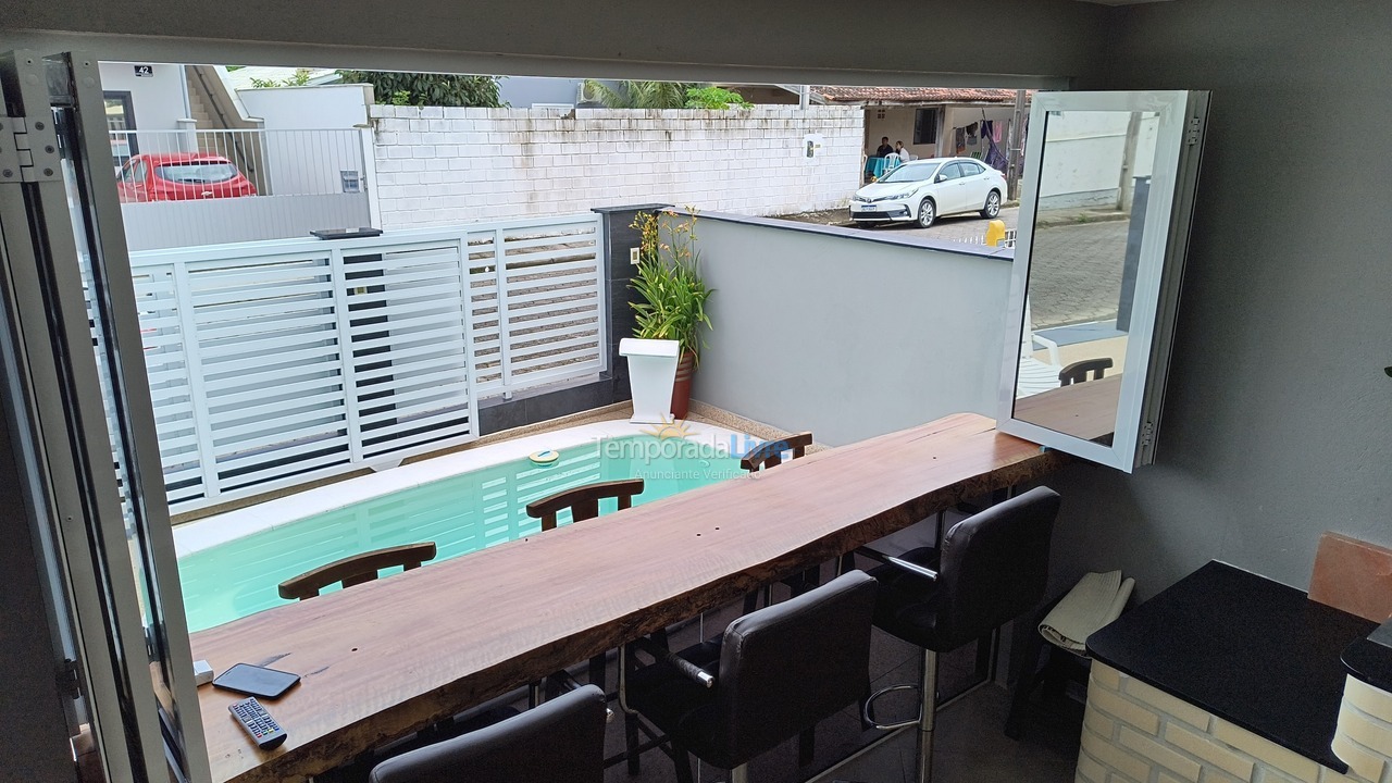 House for vacation rental in Palhoça (Praia da Pinheira)