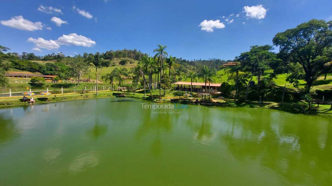 Apartamento para aluguel de temporada em Serra Negra (Centro)