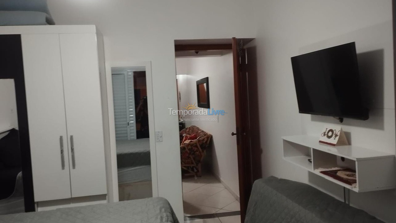 Apartment for vacation rental in Praia Grande (Vila Tupi)