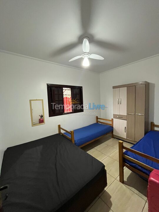 Casa para aluguel de temporada em Itanhaém (Bopiranga)