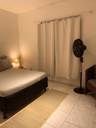 Terraza de casa de playa con mesa de billar con vista al mar - Itapoá SC