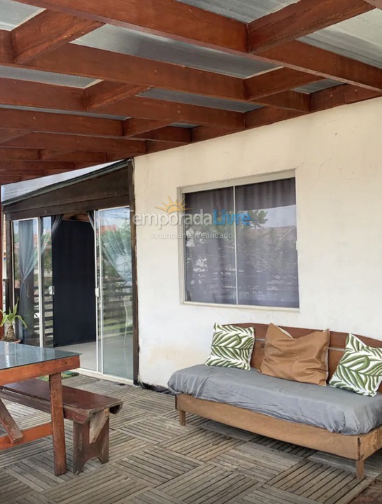 Casa para alquiler de vacaciones em Itapoá (Volta Ao Mundo I)