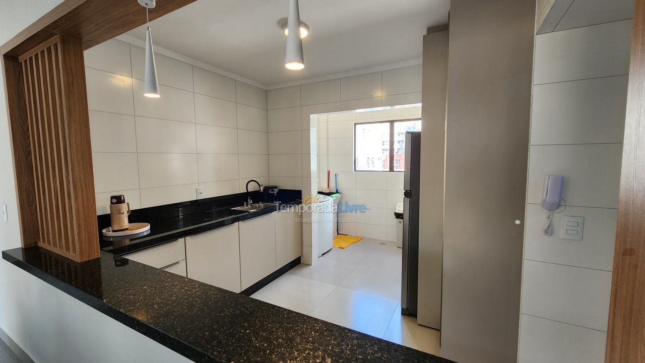 Apartamento para alquiler de vacaciones em Itapema (Meia Praia)