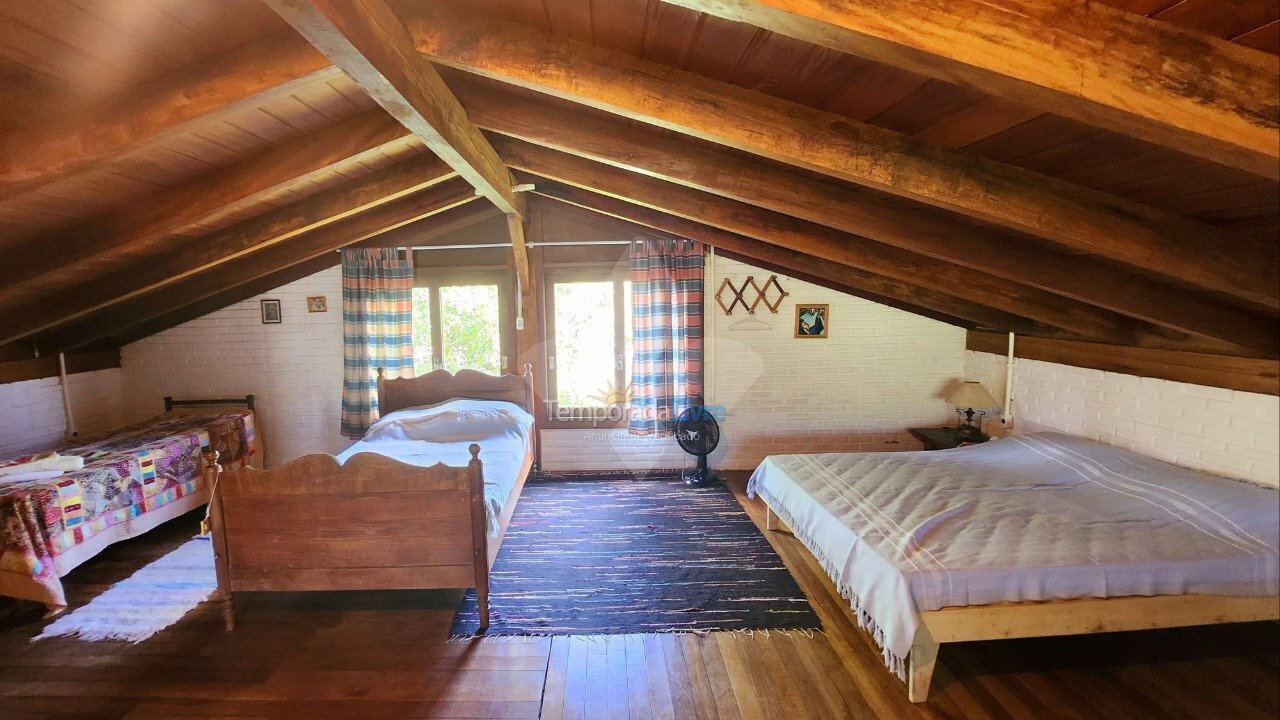 House for vacation rental in Garopaba (Praia da Ferrugem)