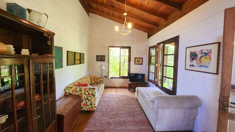 House rental for up to 8 people in Praia da Ferrugem - Garopaba/SC