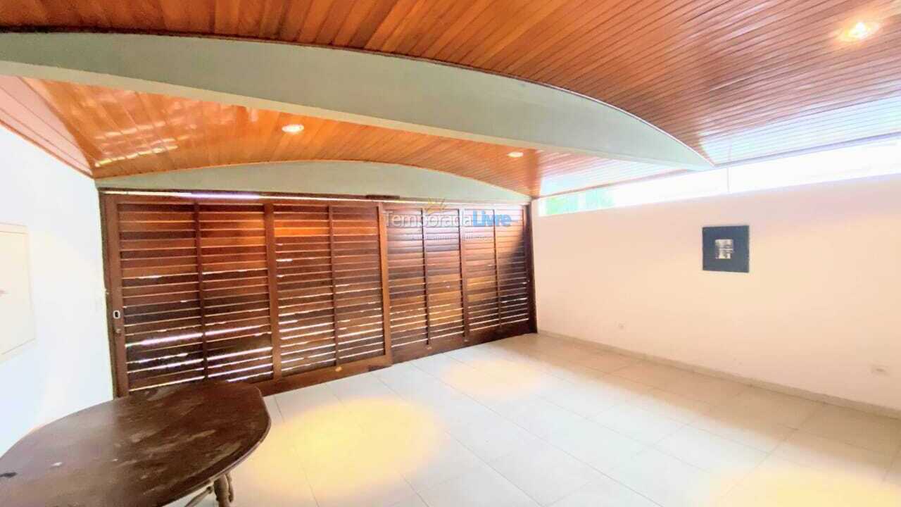 Casa para aluguel de temporada em Ubatuba (Praia do Lázaro)