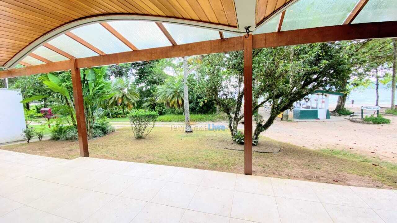 Casa para aluguel de temporada em Ubatuba (Praia do Lázaro)