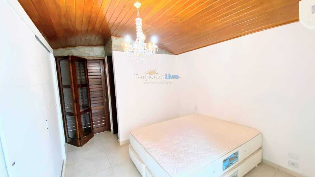 Casa para aluguel de temporada em Ubatuba (Praia do Lázaro)