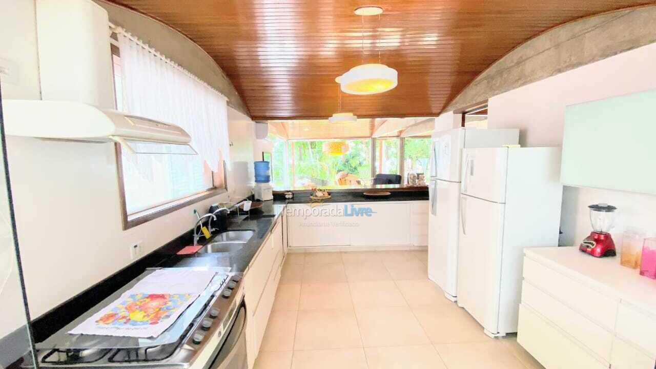 Casa para aluguel de temporada em Ubatuba (Praia do Lázaro)