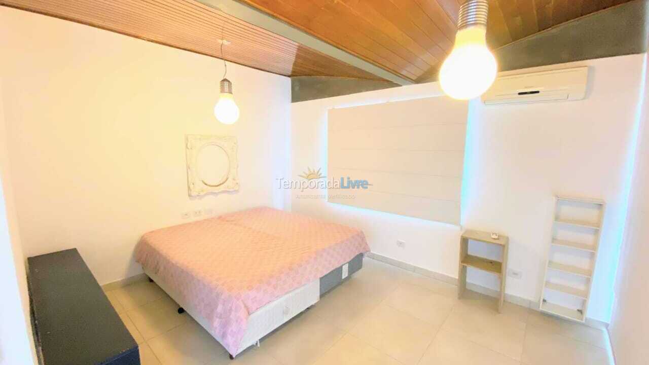 Casa para aluguel de temporada em Ubatuba (Praia do Lázaro)