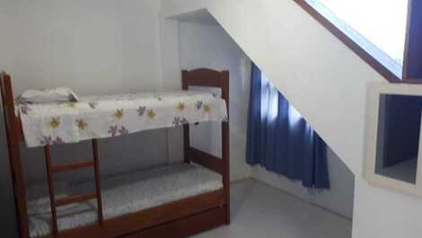 Seasonal house for up to 16 people at Praia do Rosa in Imbituba/SC