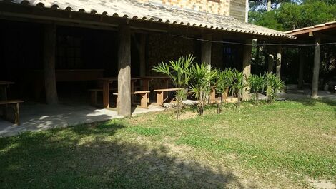 Seasonal house for up to 16 people at Praia do Rosa in Imbituba/SC