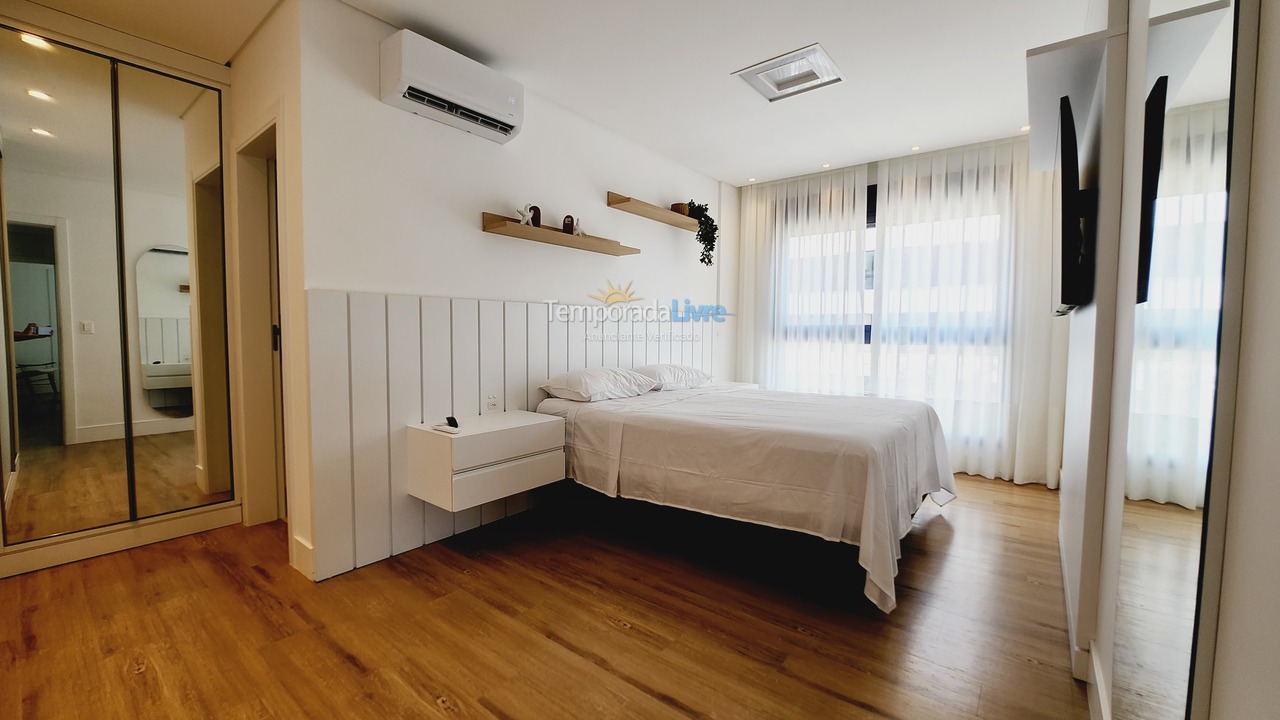 Apartamento para aluguel de temporada em Florianópolis (Jurere Tradicional)