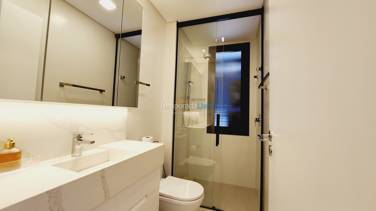 Apartamento para aluguel de temporada em Florianópolis (Jurere Tradicional)