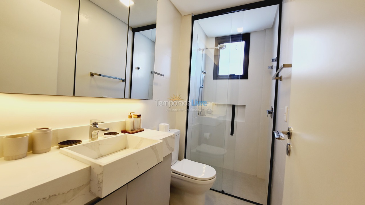 Apartamento para aluguel de temporada em Florianópolis (Jurere Tradicional)