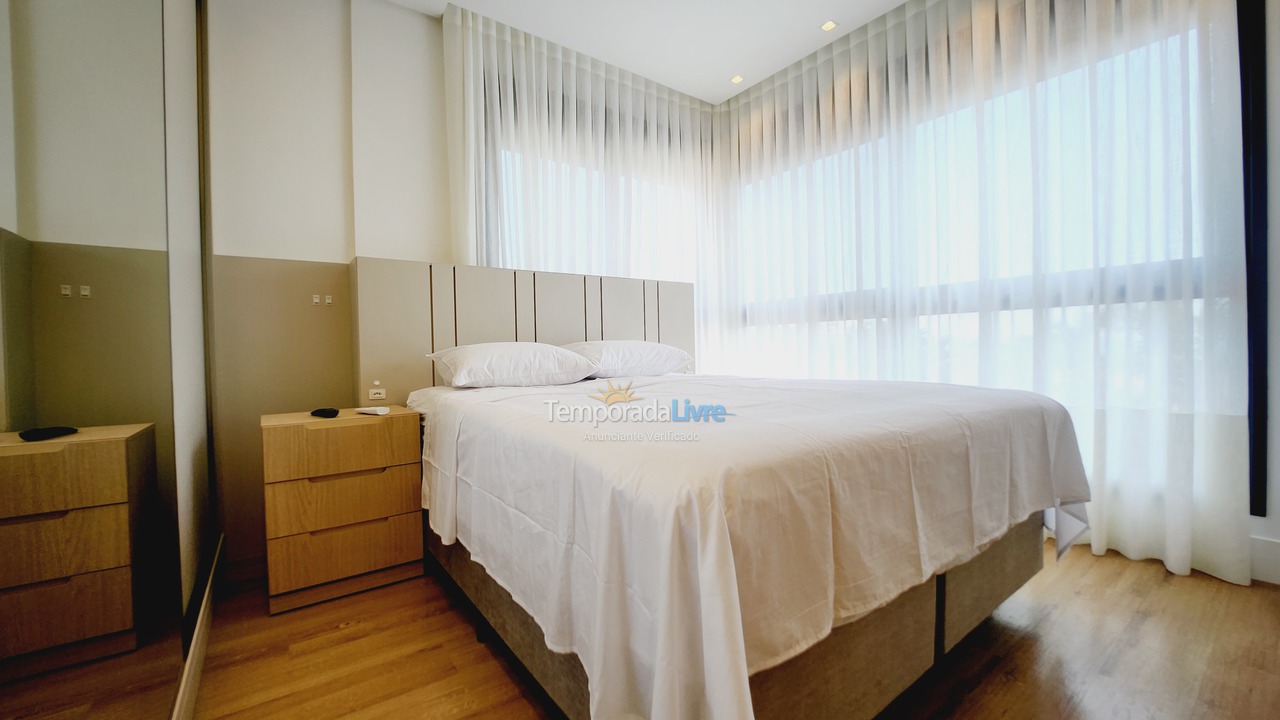 Apartamento para aluguel de temporada em Florianópolis (Jurere Tradicional)