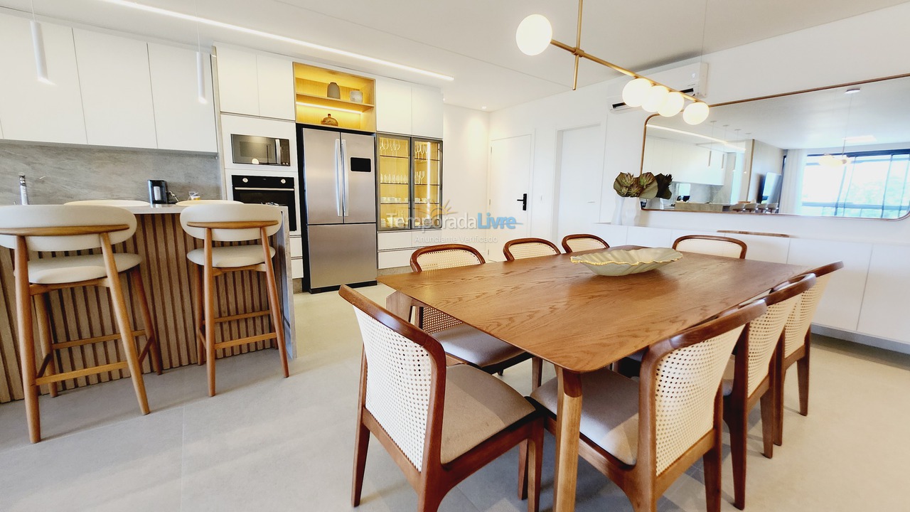 Apartamento para aluguel de temporada em Florianópolis (Jurere Tradicional)