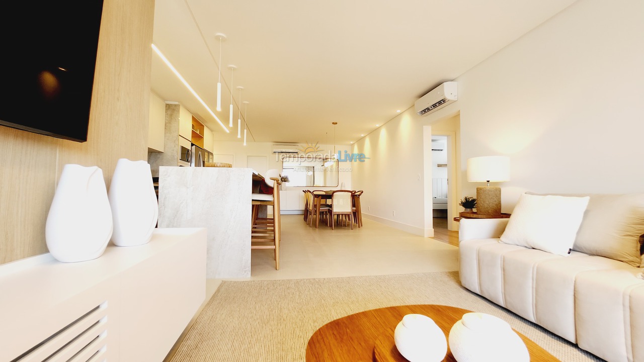 Apartamento para aluguel de temporada em Florianópolis (Jurere Tradicional)