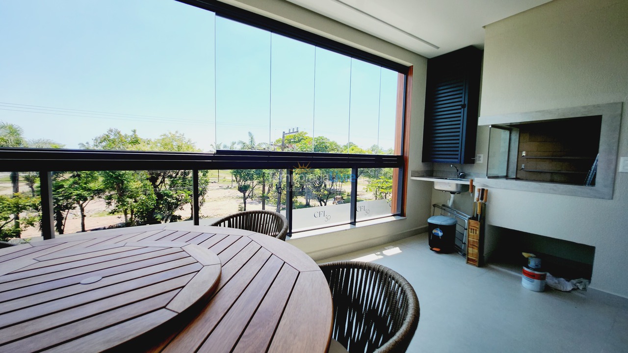 Apartamento para aluguel de temporada em Florianópolis (Jurere Tradicional)