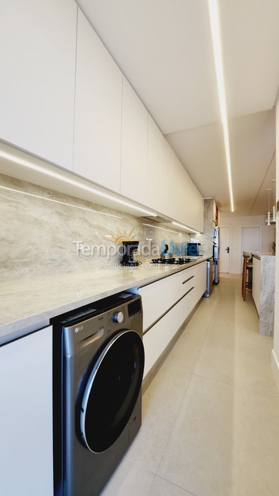 Apartamento para aluguel de temporada em Florianópolis (Jurere Tradicional)