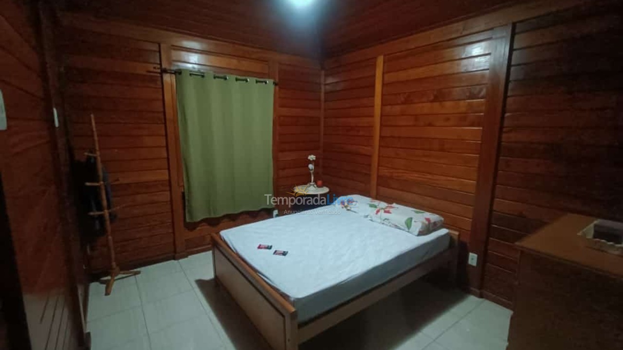 Chácara / sítio para aluguel de temporada em Macaé (Serra da Cruz)