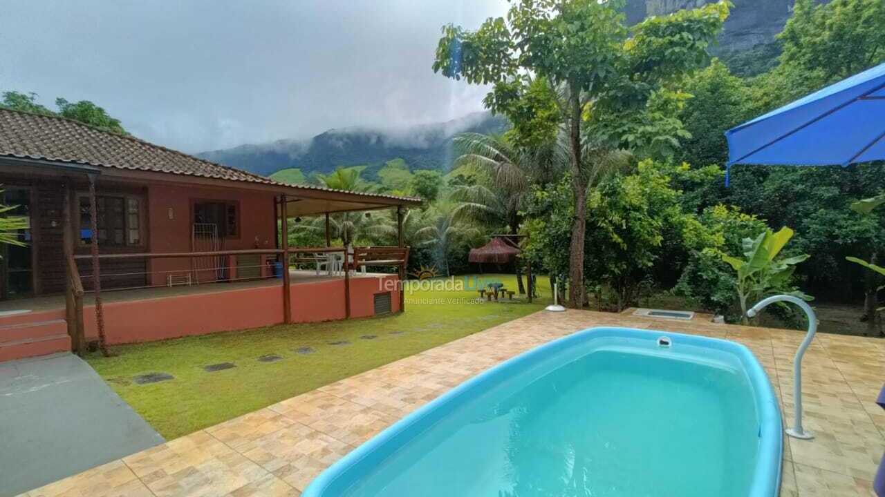 Chácara / sítio para aluguel de temporada em Macaé (Serra da Cruz)