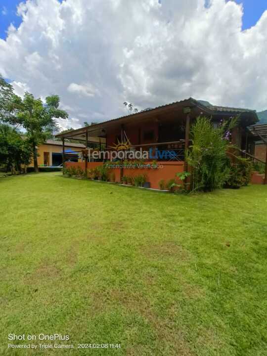 Chácara / sítio para aluguel de temporada em Macaé (Serra da Cruz)