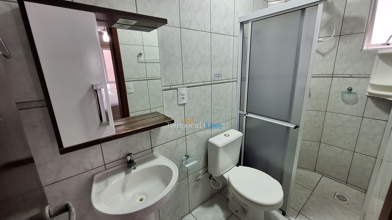 Apartamento para aluguel de temporada em Bombinhas (Praia de Bombas)