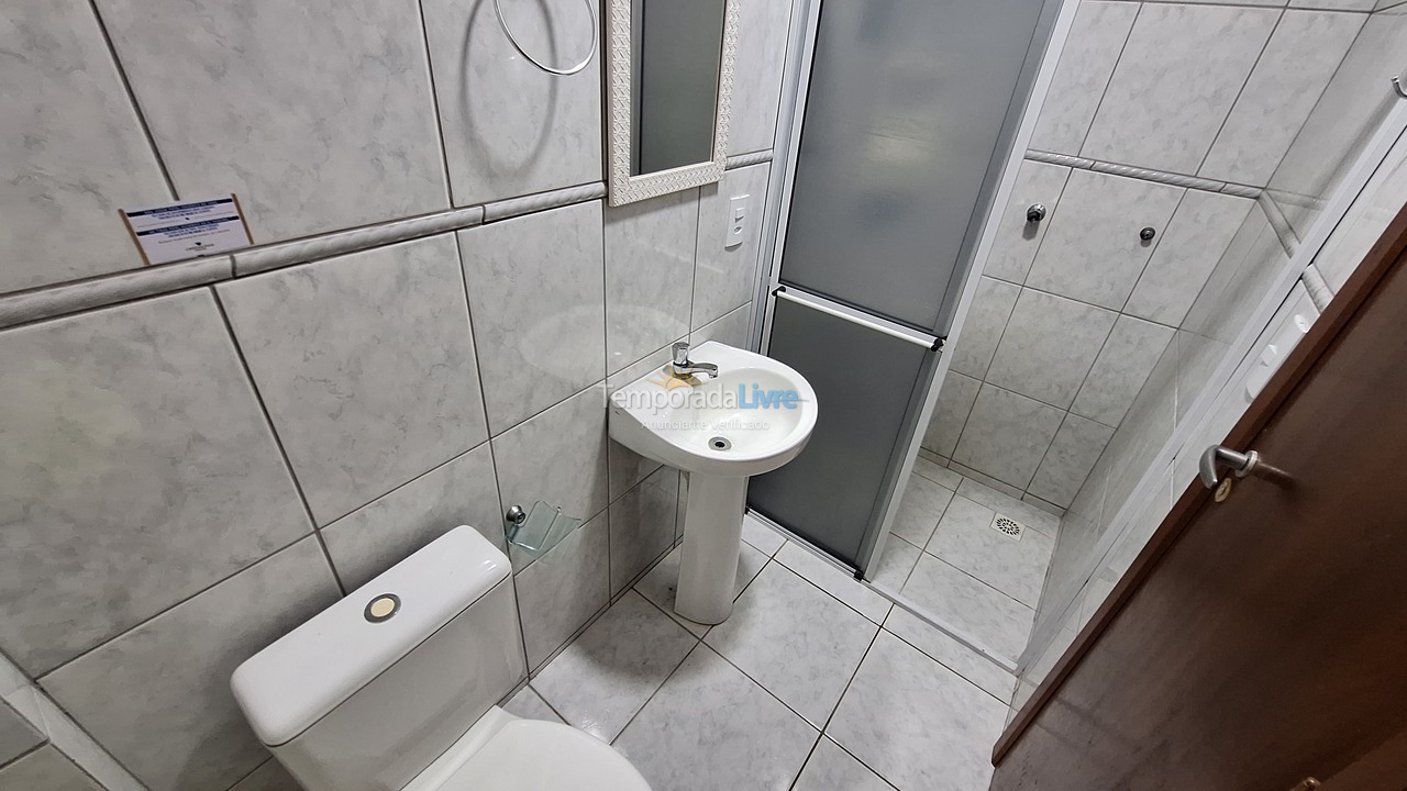 Apartamento para aluguel de temporada em Bombinhas (Praia de Bombas)