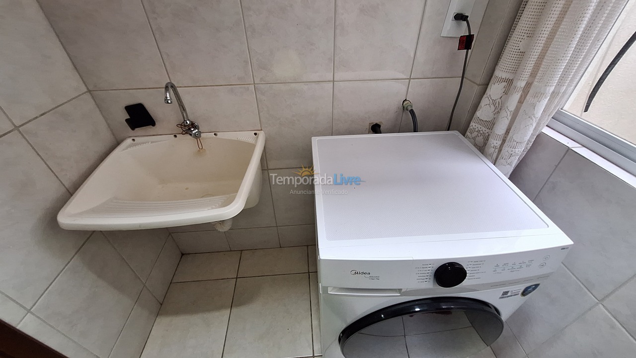 Apartamento para aluguel de temporada em Bombinhas (Praia de Bombas)