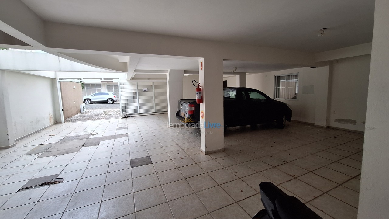 Apartamento para aluguel de temporada em Bombinhas (Praia de Bombas)