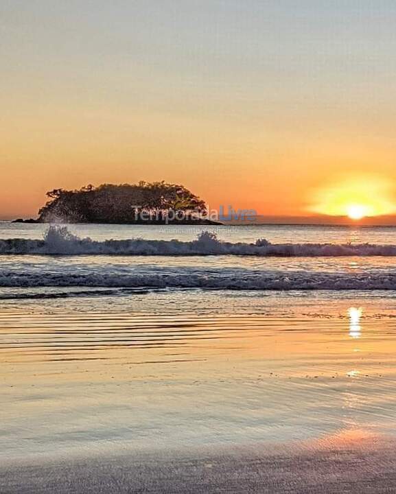 House for vacation rental in Balneário Camboriú (Praia do Estaleirinho)