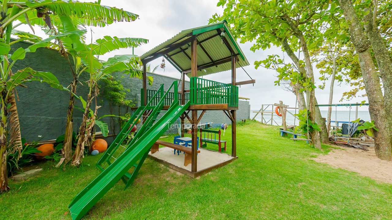 Casa para aluguel de temporada em Penha (Praia Grande)
