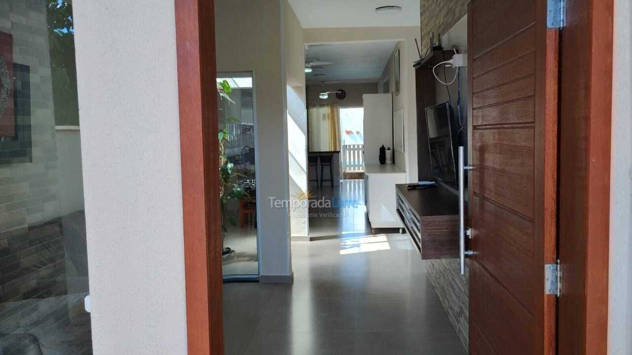 Casa para aluguel de temporada em Itapoá (Barra do Saí)