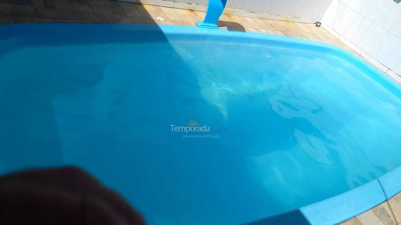 Casa para aluguel de temporada em Itapoá (Barra do Saí)