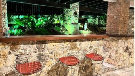 CASA RARA EN LA ZONA SUR — VISTA ESPECTACULAR