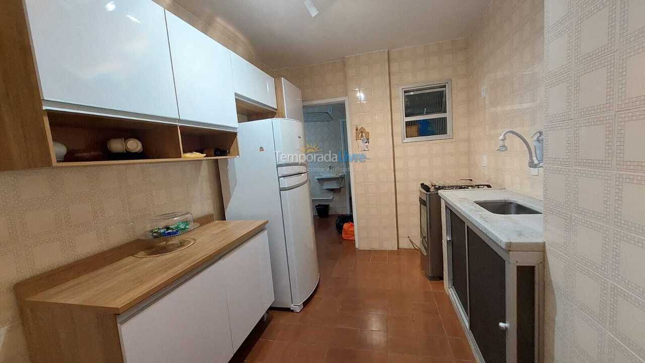 Apartamento para aluguel de temporada em Guarapari (Praia da Areia Preta)
