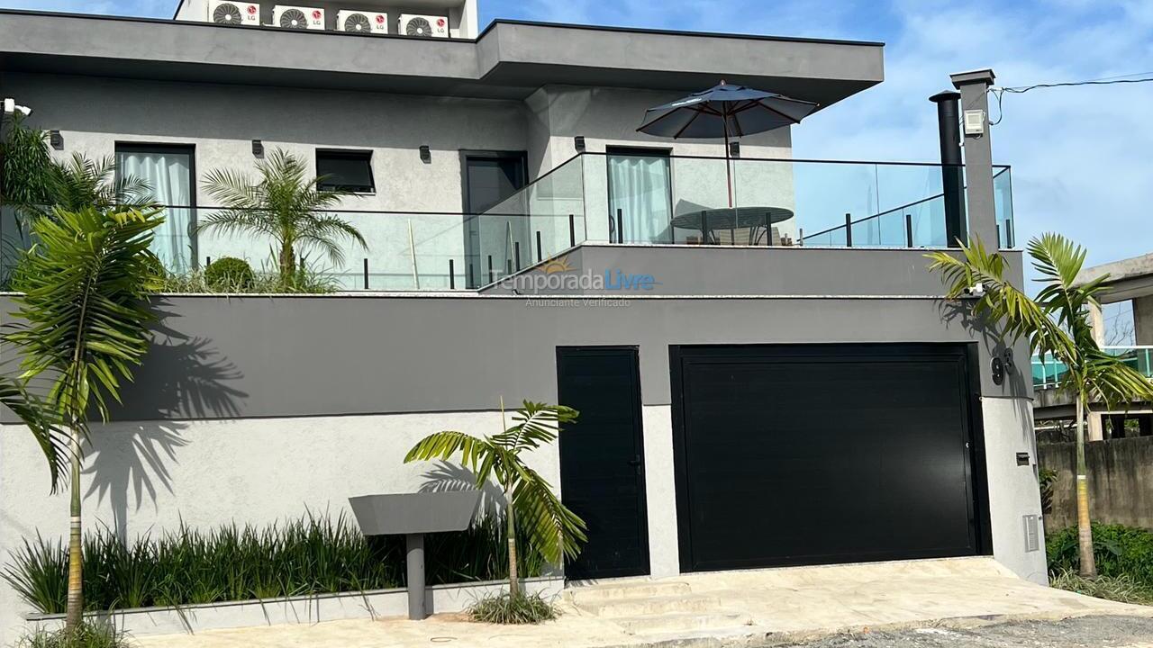 House for vacation rental in Guarujá (Enseada)
