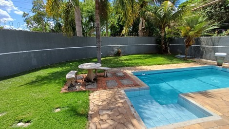 Hermosa mini granja en Piracicaba - camino pavimentado