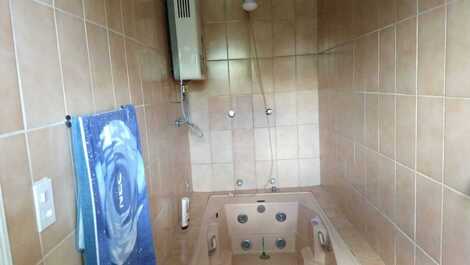 Rent Ibiúna farmhouse with 2 ponds fishing.and laser boat and paddle boat