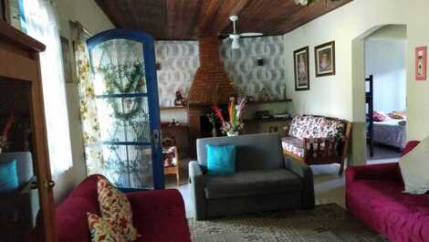 Rent Ibiúna farmhouse with 2 ponds fishing.and laser boat and paddle boat