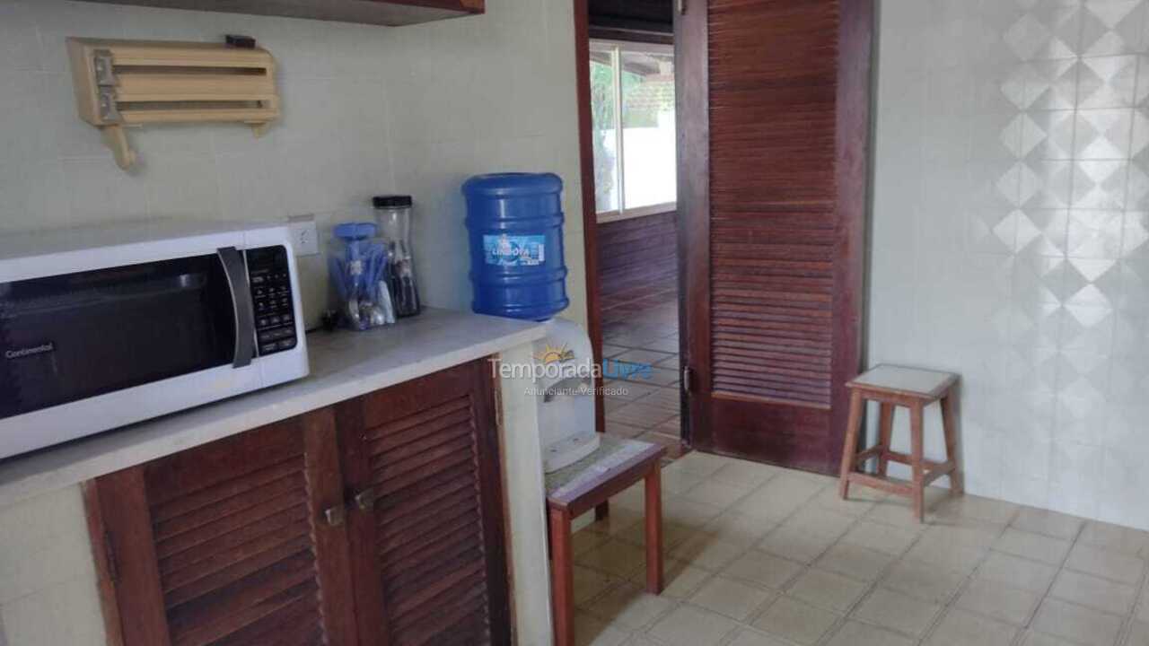 Casa para aluguel de temporada em Ubatuba (Lagoinha)