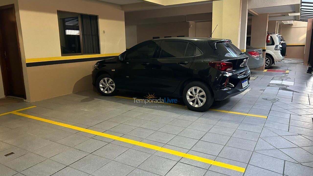 Apartamento para aluguel de temporada em Itapema (Meia Praia)