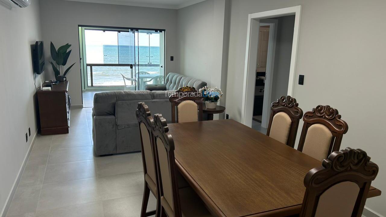 Apartamento para aluguel de temporada em Itapema (Meia Praia)