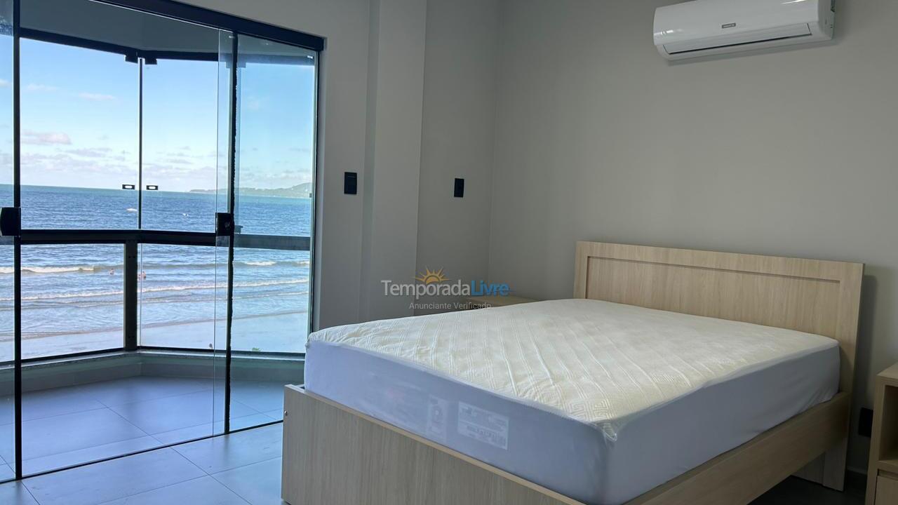 Apartamento para aluguel de temporada em Itapema (Meia Praia)