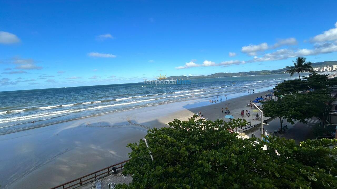 Apartamento para aluguel de temporada em Itapema (Meia Praia)