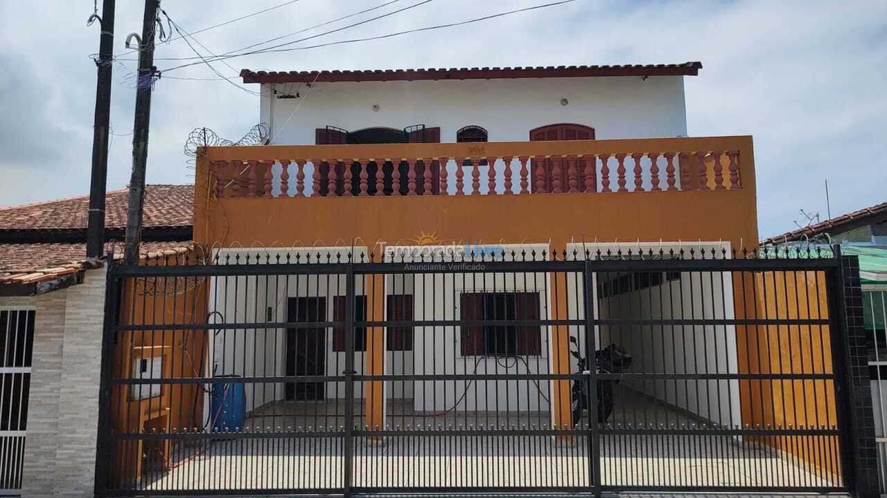 Casa para aluguel de temporada em Praia Grande (Praia do Caiçara)