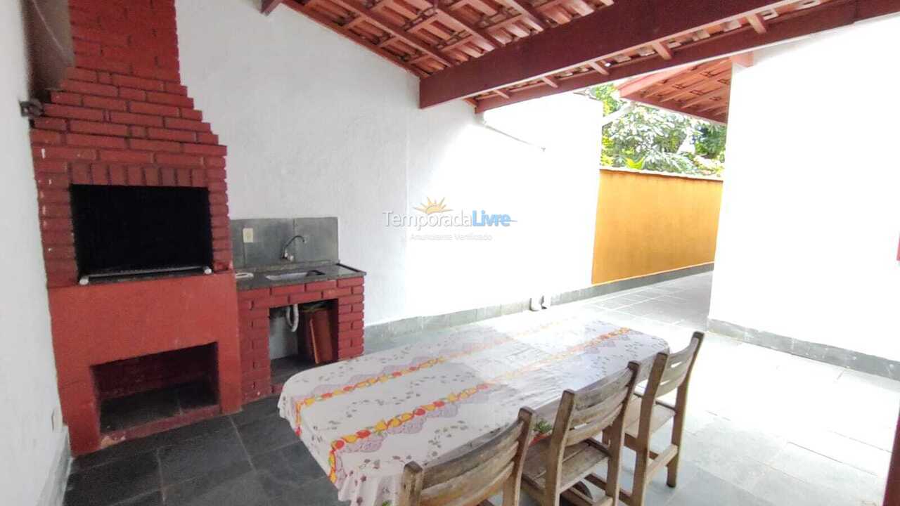Casa para aluguel de temporada em Praia Grande (Praia do Caiçara)