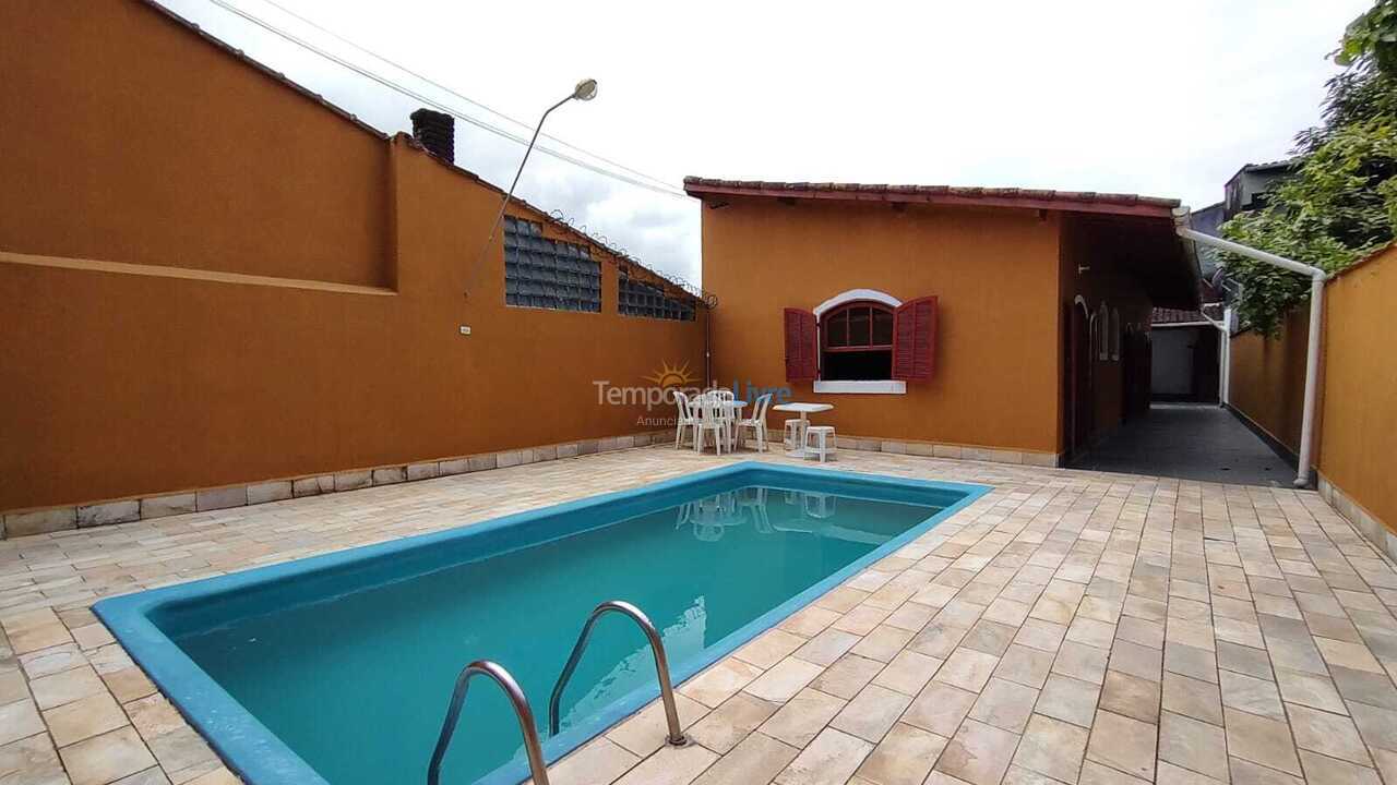 Casa para aluguel de temporada em Praia Grande (Praia do Caiçara)