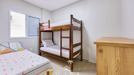 Acogedor moderno con piscina